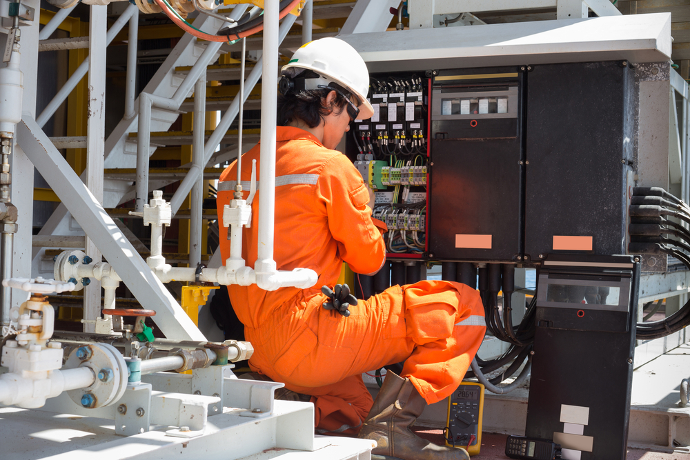 Common Electrical Problems Solved by an Electrician in Winnipeg